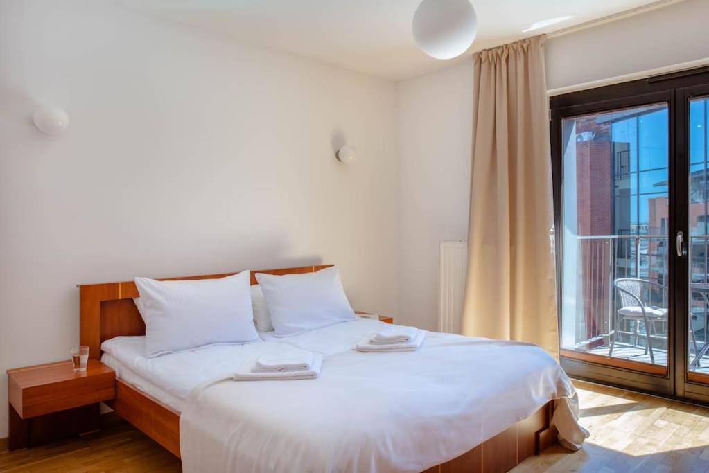 Wygodny Apartament Przy Dworcu Краков Экстерьер фото